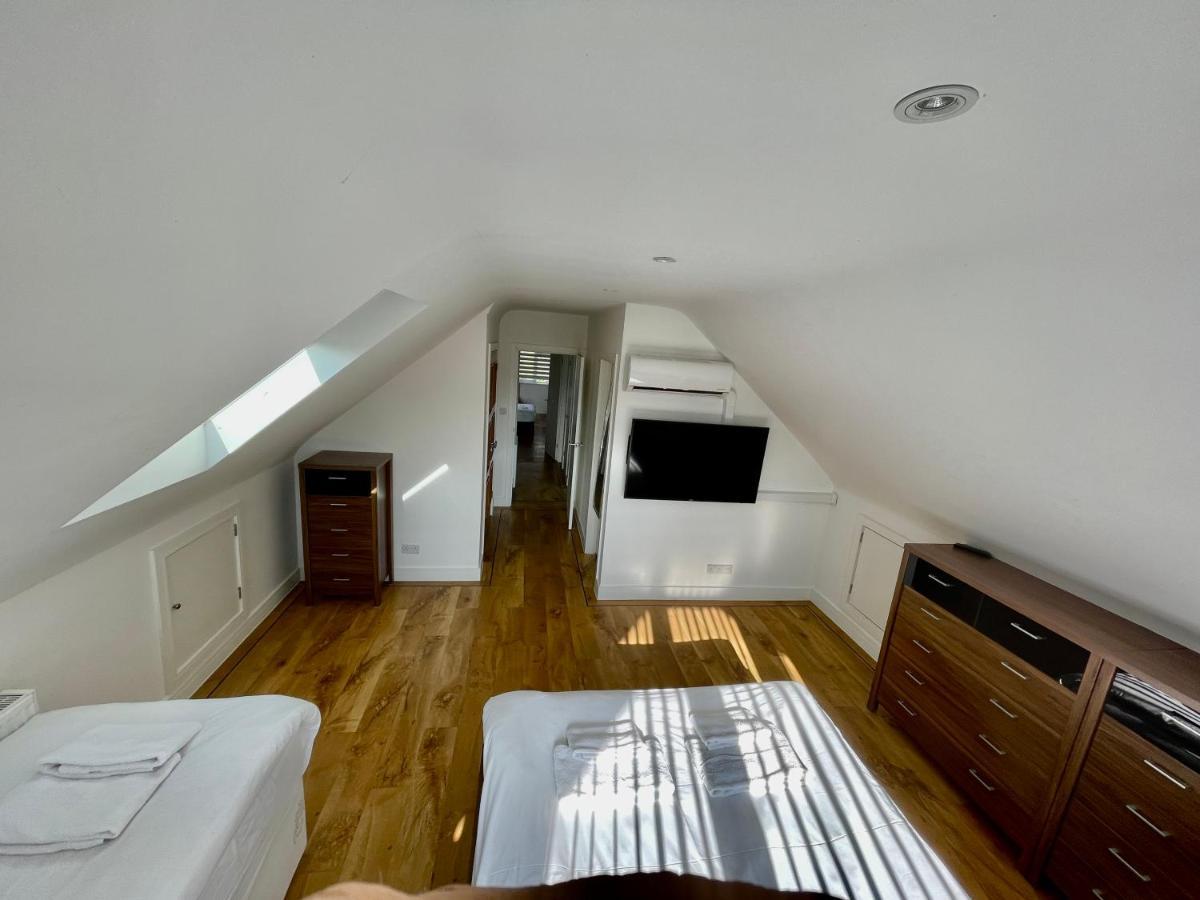Four Corners Holiday Home Hot Tub & Sauna Ferndown Bagian luar foto