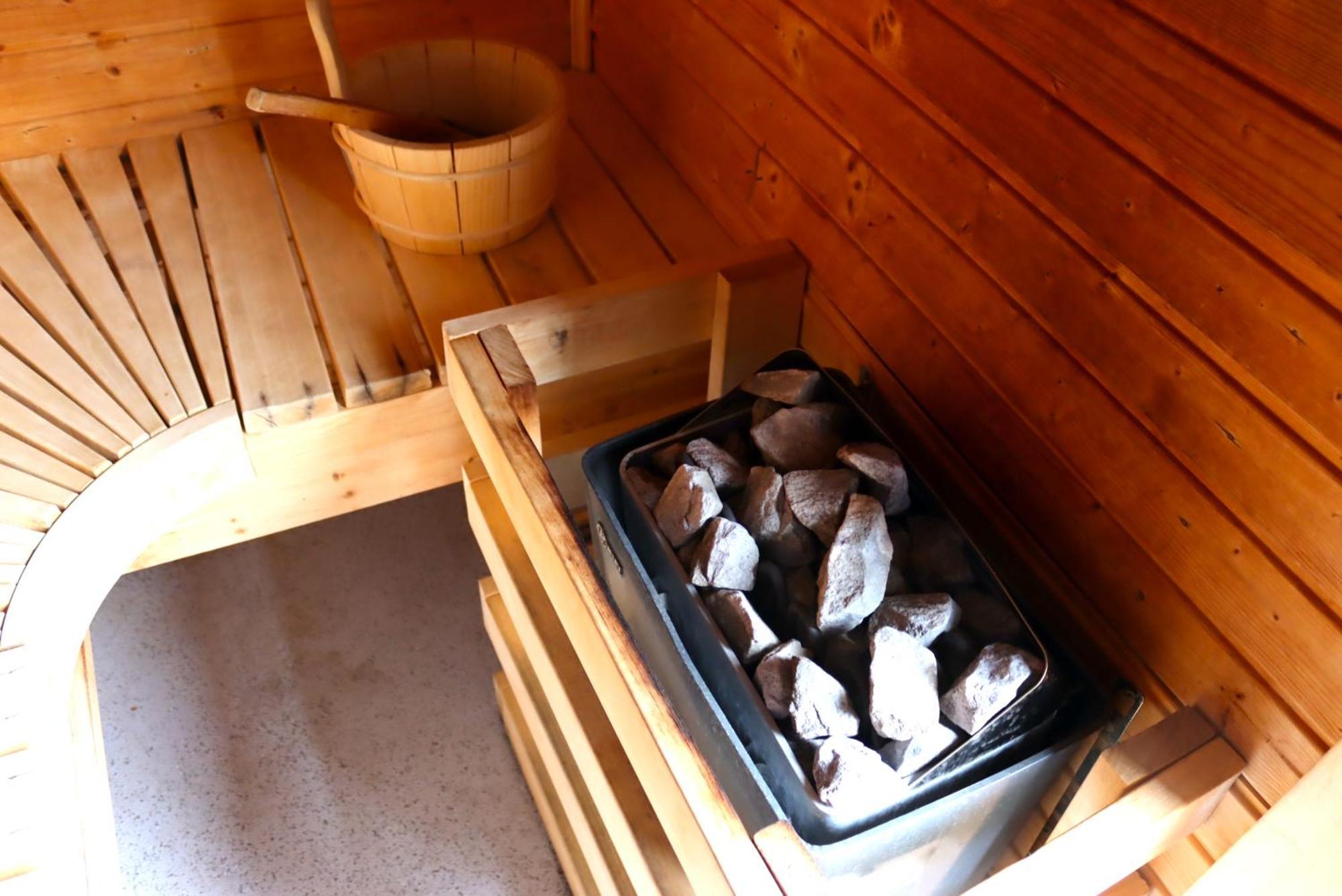Four Corners Holiday Home Hot Tub & Sauna Ferndown Bagian luar foto